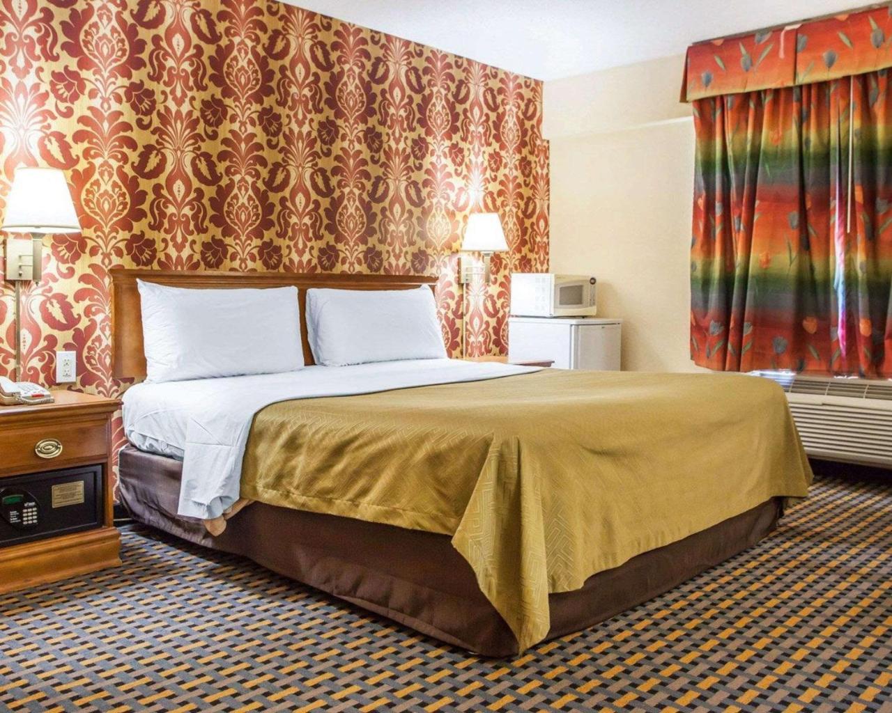 Days Inn By Wyndham Jersey City Kültér fotó